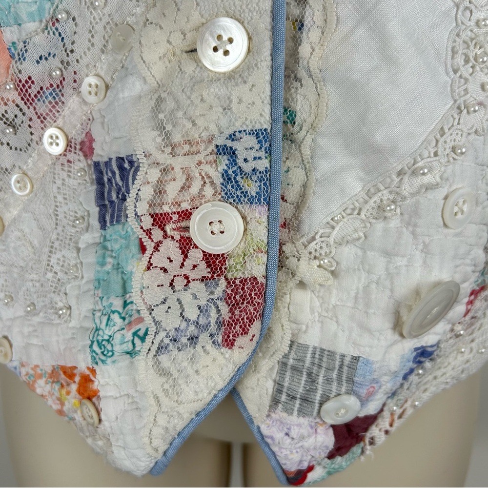 Vintage Patchwork Lace Button Quilt Vest Sz M Cot… - image 6